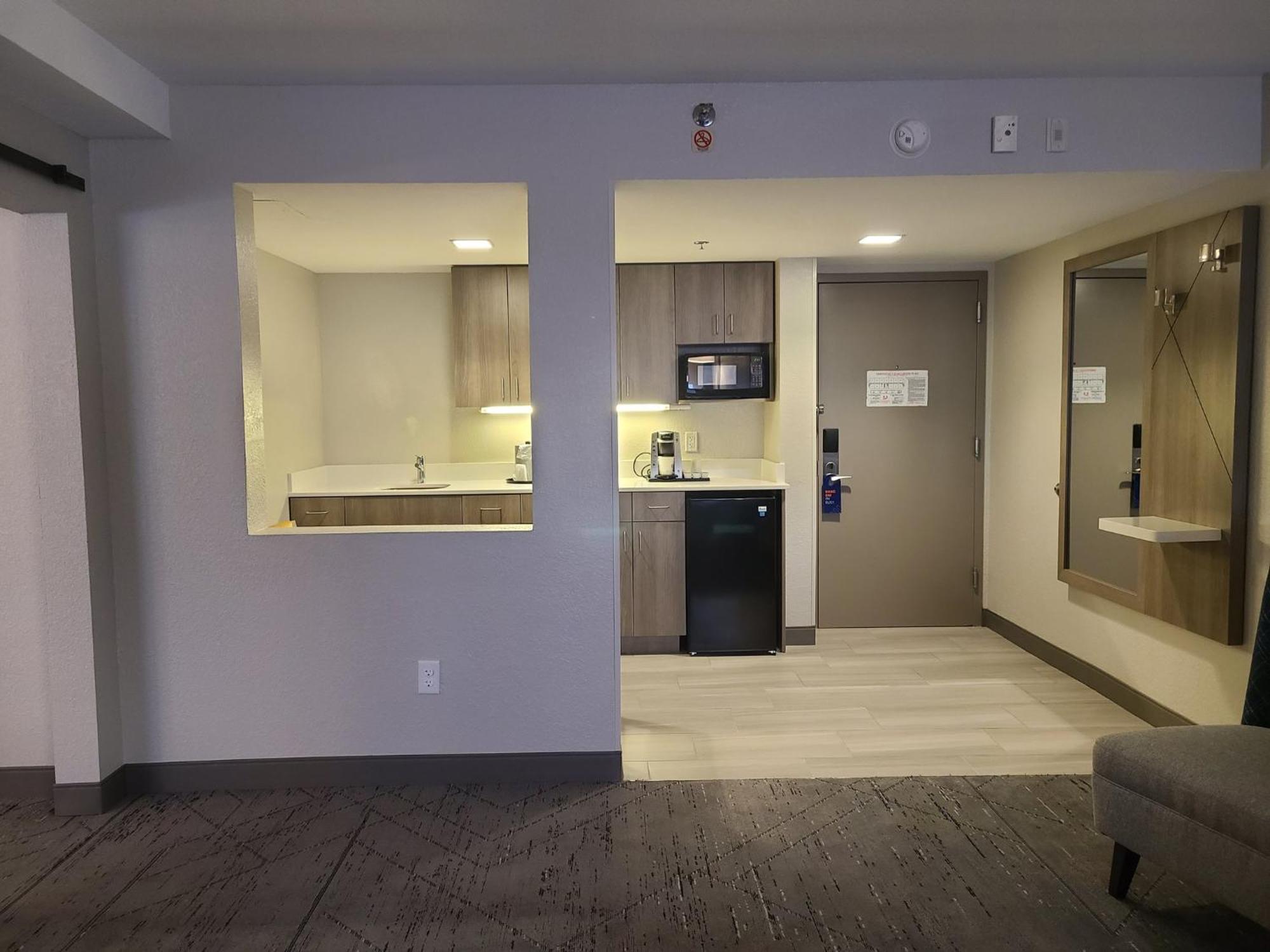 Holiday Inn Express Fort Lauderdale North - Executive Airport By Ihg Exterior foto