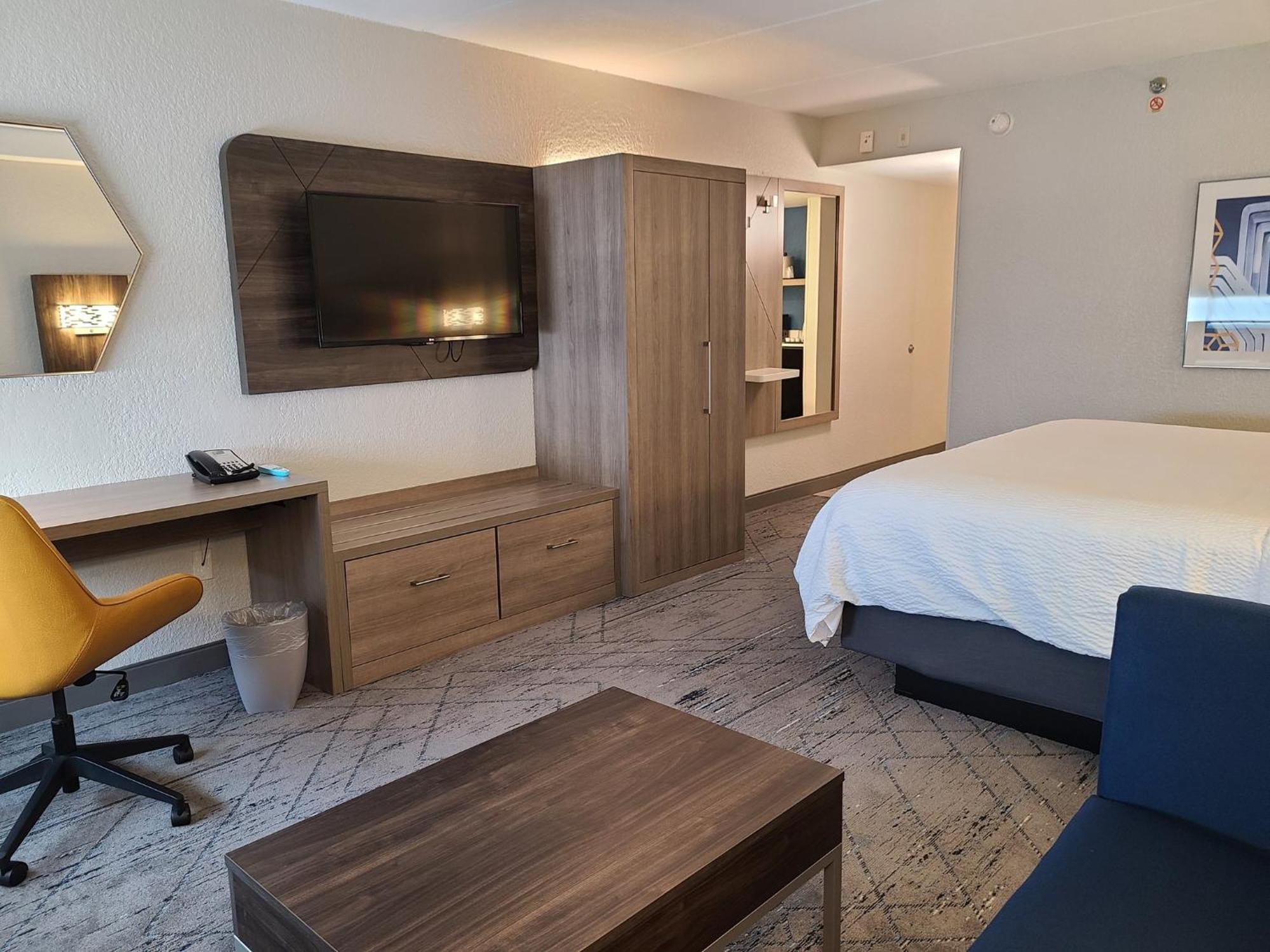 Holiday Inn Express Fort Lauderdale North - Executive Airport By Ihg Exterior foto