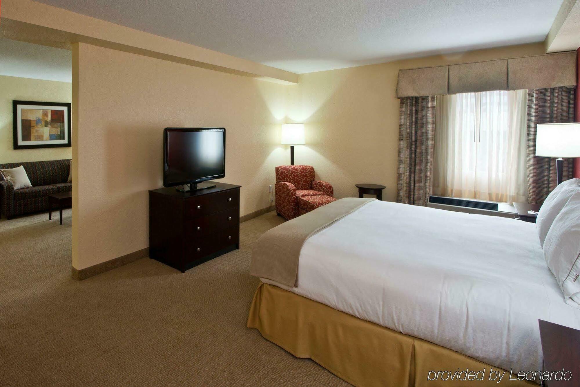 Holiday Inn Express Fort Lauderdale North - Executive Airport By Ihg Habitación foto